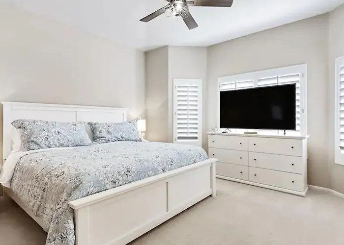 Amazing In Great Location Wbackyard Oasis Holiday home *