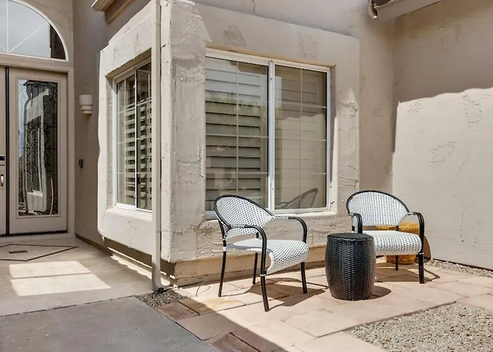 Amazing In Great Location Wbackyard Oasis Scottsdale