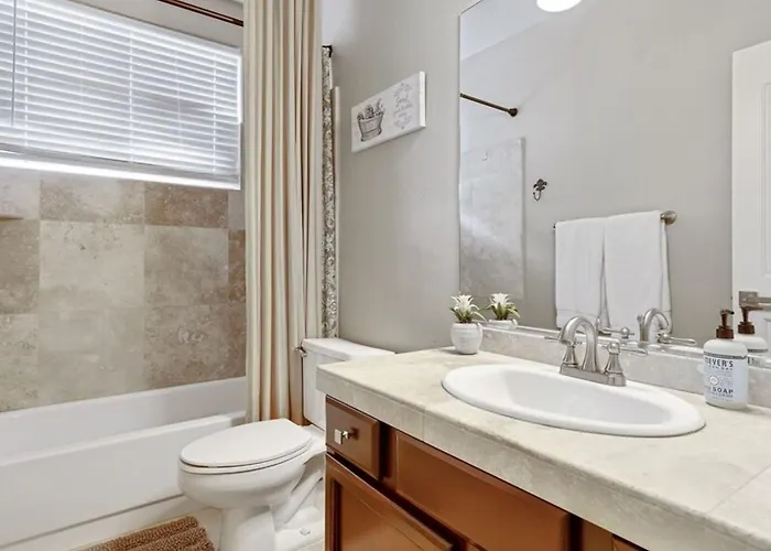 Amazing In Great Location Wbackyard Oasis Holiday home