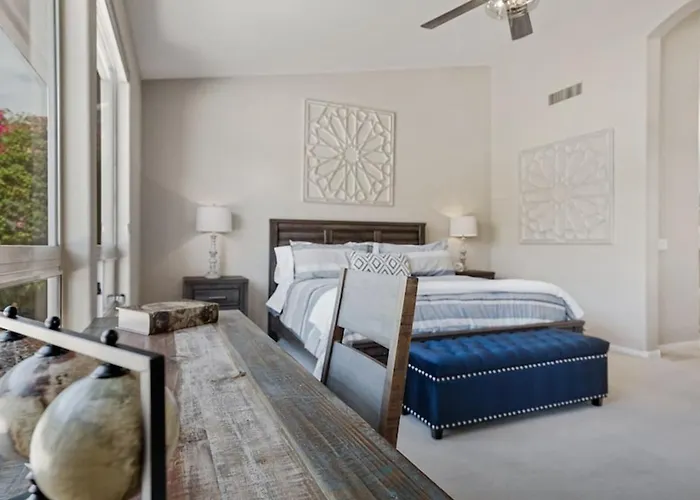 Holiday home Amazing In Great Location Wbackyard Oasis *