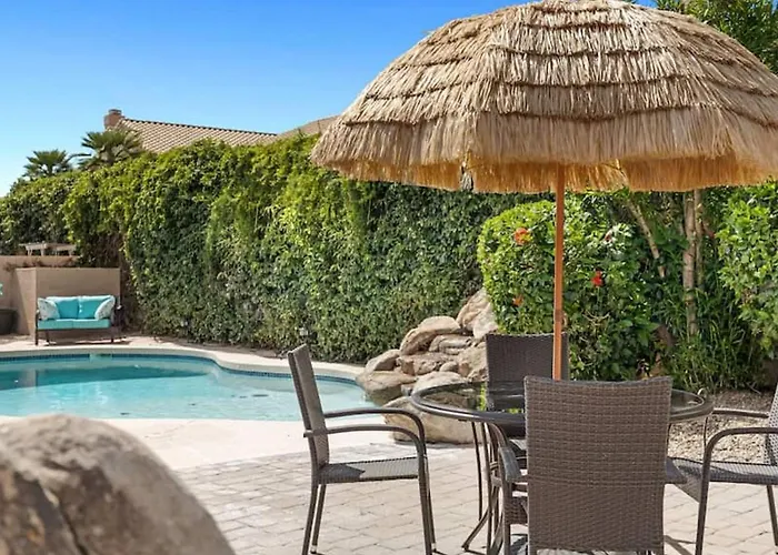 Amazing In Great Location Wbackyard Oasis *