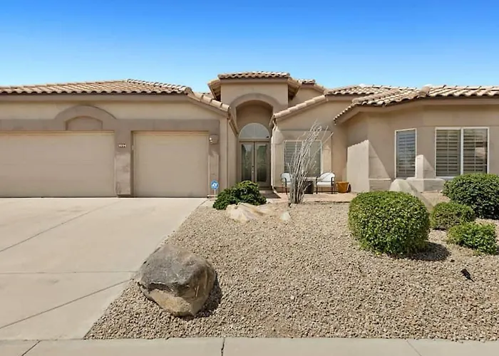 Holiday home Amazing In Great Location Wbackyard Oasis Scottsdale