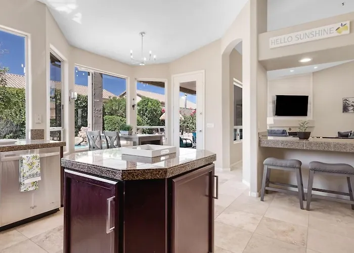Holiday home Amazing In Great Location Wbackyard Oasis Scottsdale